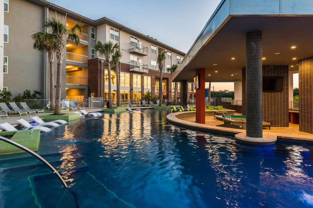 The Lux - View 4